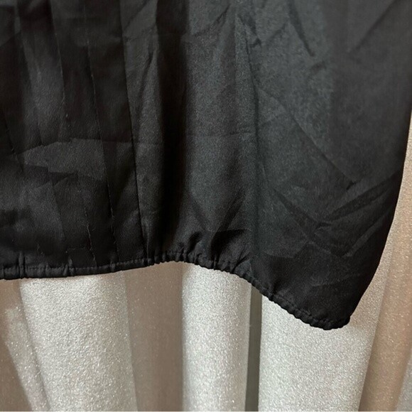 Anne Taylor Loft Black Sleeveless Blouse Sz Large - Picture 7 of 8